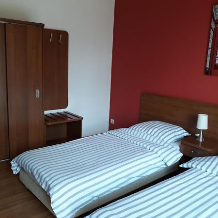 Bed & Breakfast Green Roof Rybarzowice  Eksteriør bilde