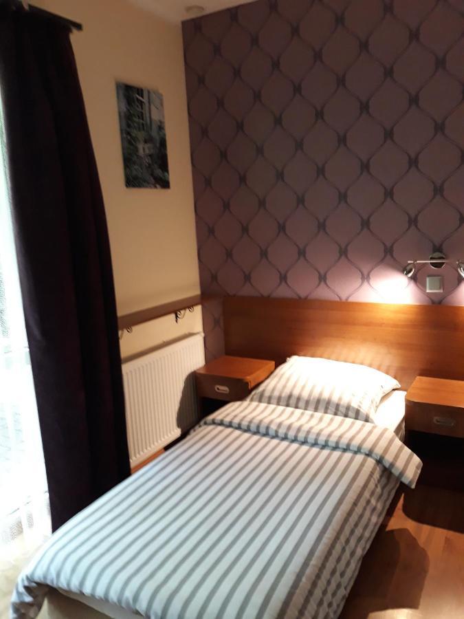Bed & Breakfast Green Roof Rybarzowice  Eksteriør bilde